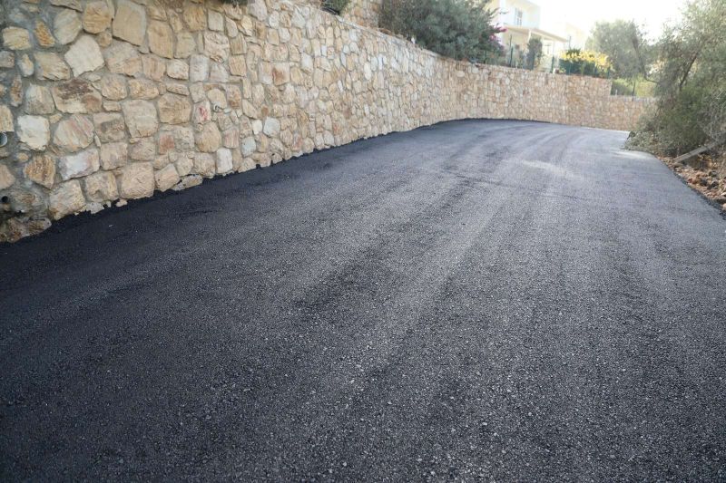 TORBA MAHALLESİ OMARCA CADDESİ ASFALT SERİM ÇALIŞMALARI TAMAMLANDI