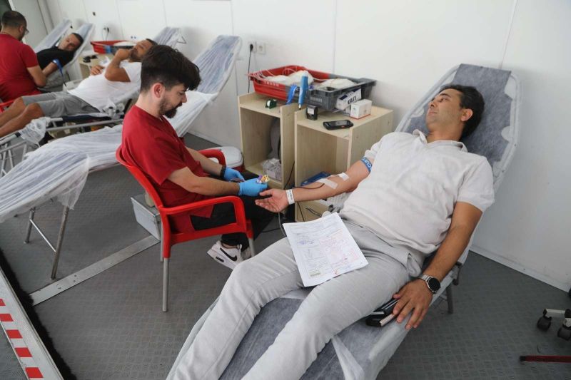 BELEDİYEMİZ VE TÜRK KIZILAY'I İŞBİRLİĞİNDE KAN BAĞIŞI ETKİNLİĞİ DÜZENLENDİ