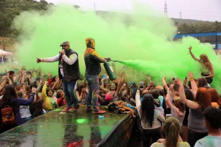 THE COLOR FEST FESTİVALİ DÜZENLENDİ