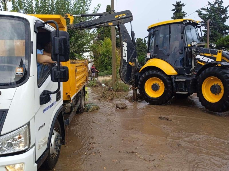 MAINTENANCE OF DRAIN AND STREAM CLEANING CONTINUES BEFORE RAIN SEASON